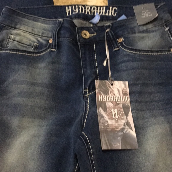 never been worn . - Picture 4 of 4